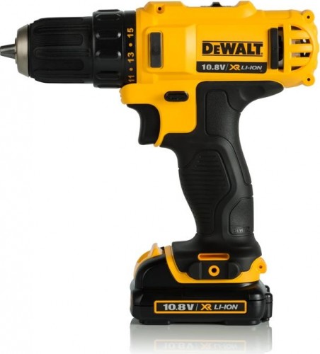 Шуруповерт аккумуляторный DEWALT DCD710C2