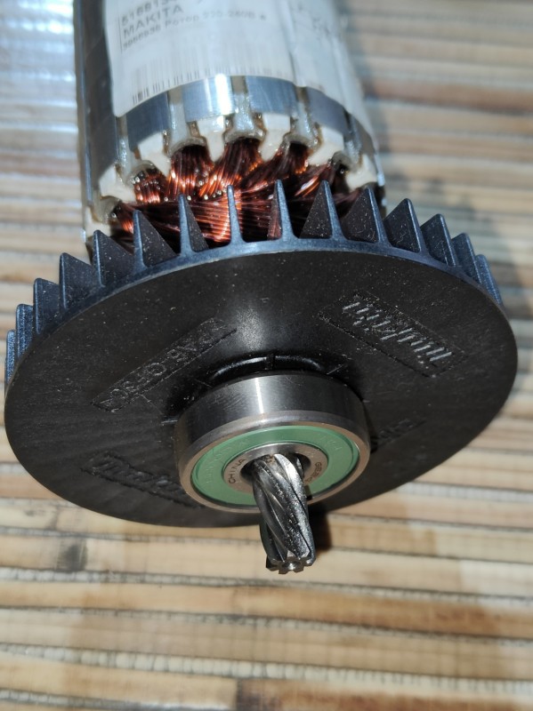 Ротор 220-240В для 2012NB MAKITA РЕЙСМУС
