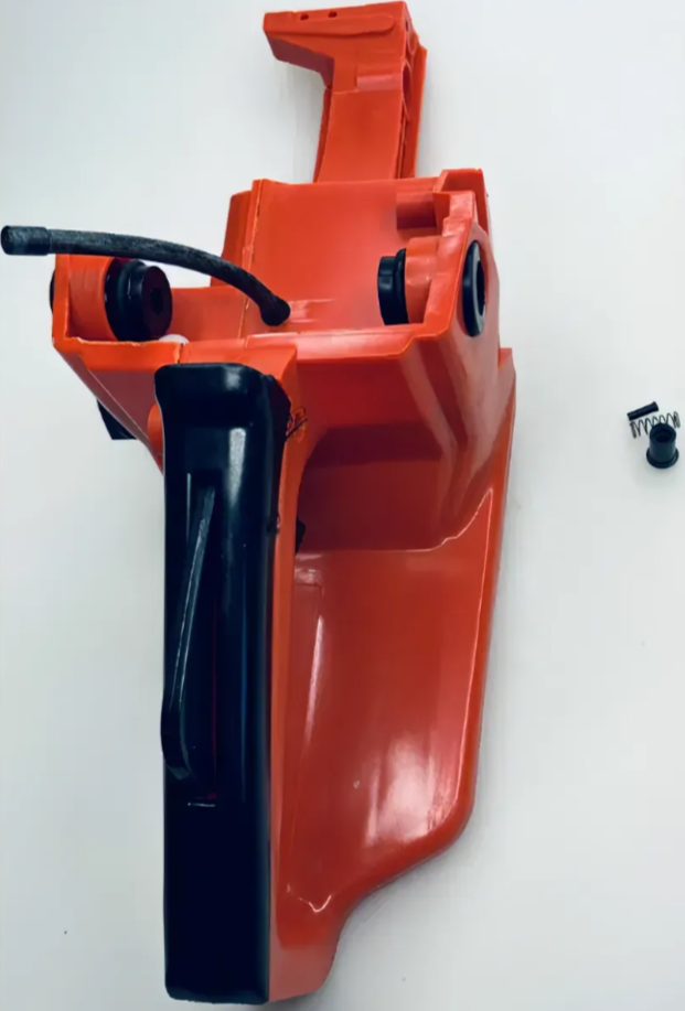 Рукоятка задняя в сборе для б/пил 45, 52 сс (без праймера, под тумблер) не оригинал