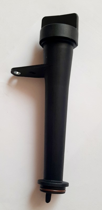 Заливная горловина со щупом Y139V