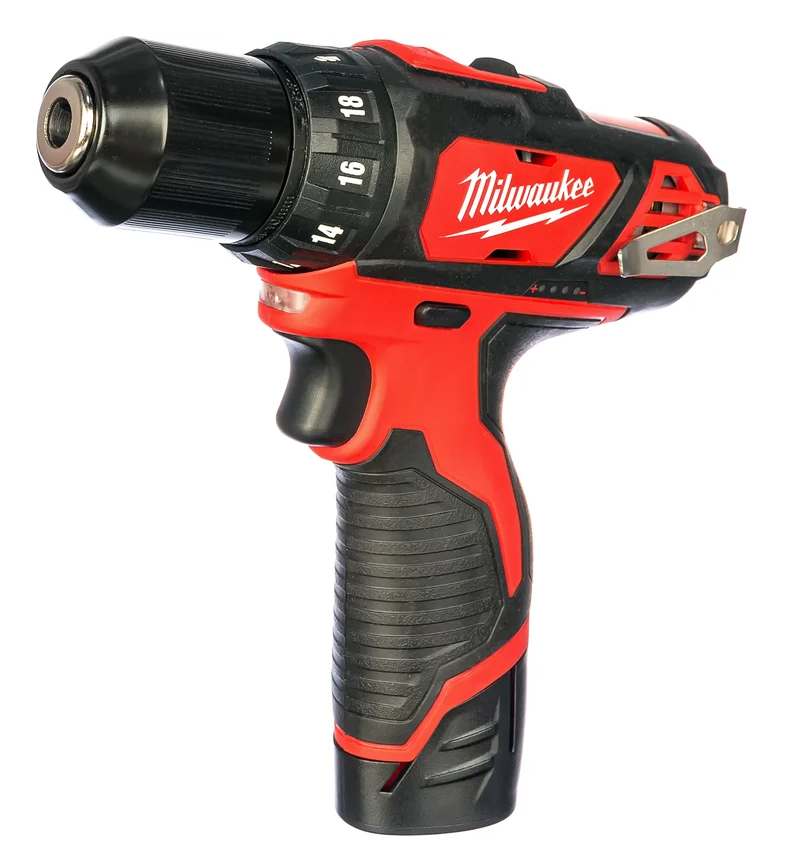 Шуруповерт аккумуляторный MILWAUKEE M12 BDD-202C